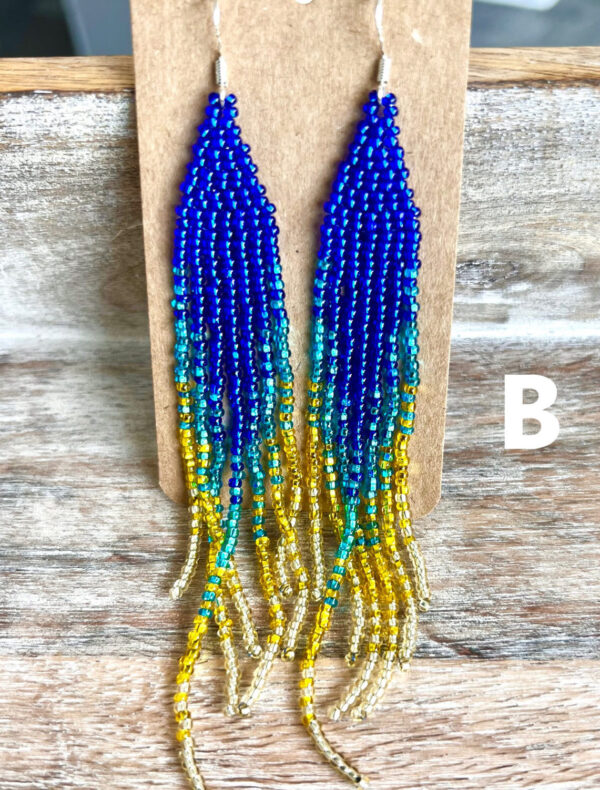 Bohemian seed bead earrings, Fringe earrings, Native-inspired *BIG SALE* - Image 3